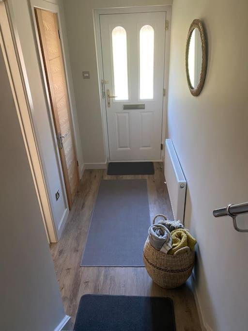 Beautiful 3 Bed Home In The Heart Of New Forest Hordle Buitenkant foto